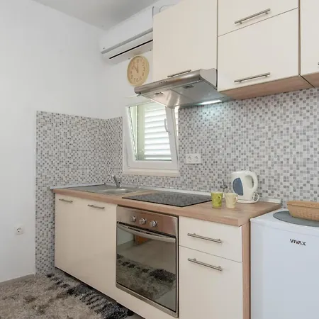 Kuna By Interhome * Kuna Pelješka