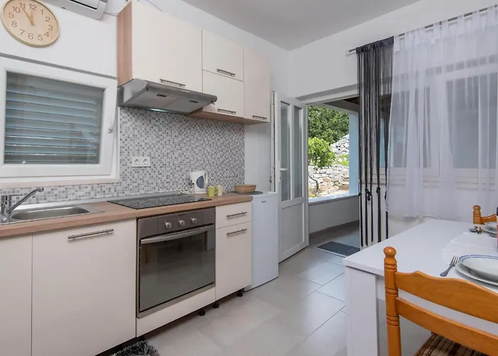 Kuna By Interhome * Kuna Pelješka