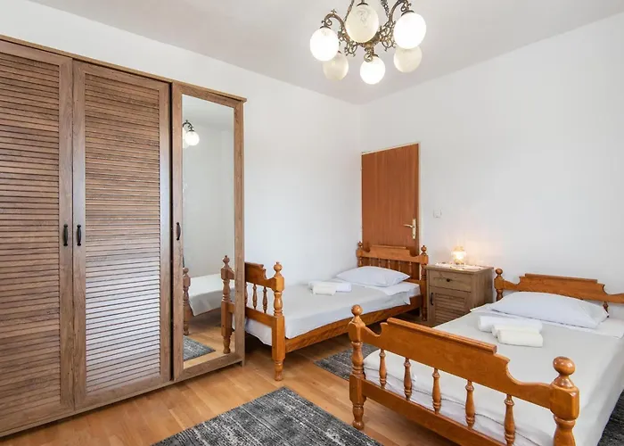 Kuna By Interhome Kuna Pelješka