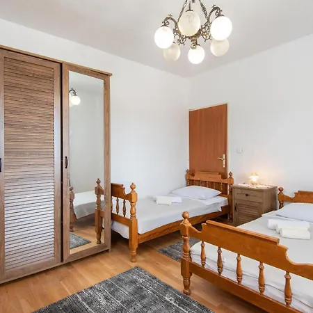 Kuna By Interhome Kuna Pelješka