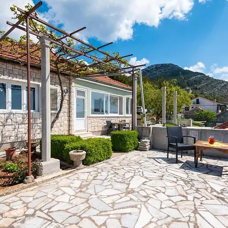 Kuna By Interhome * Kuna Pelješka